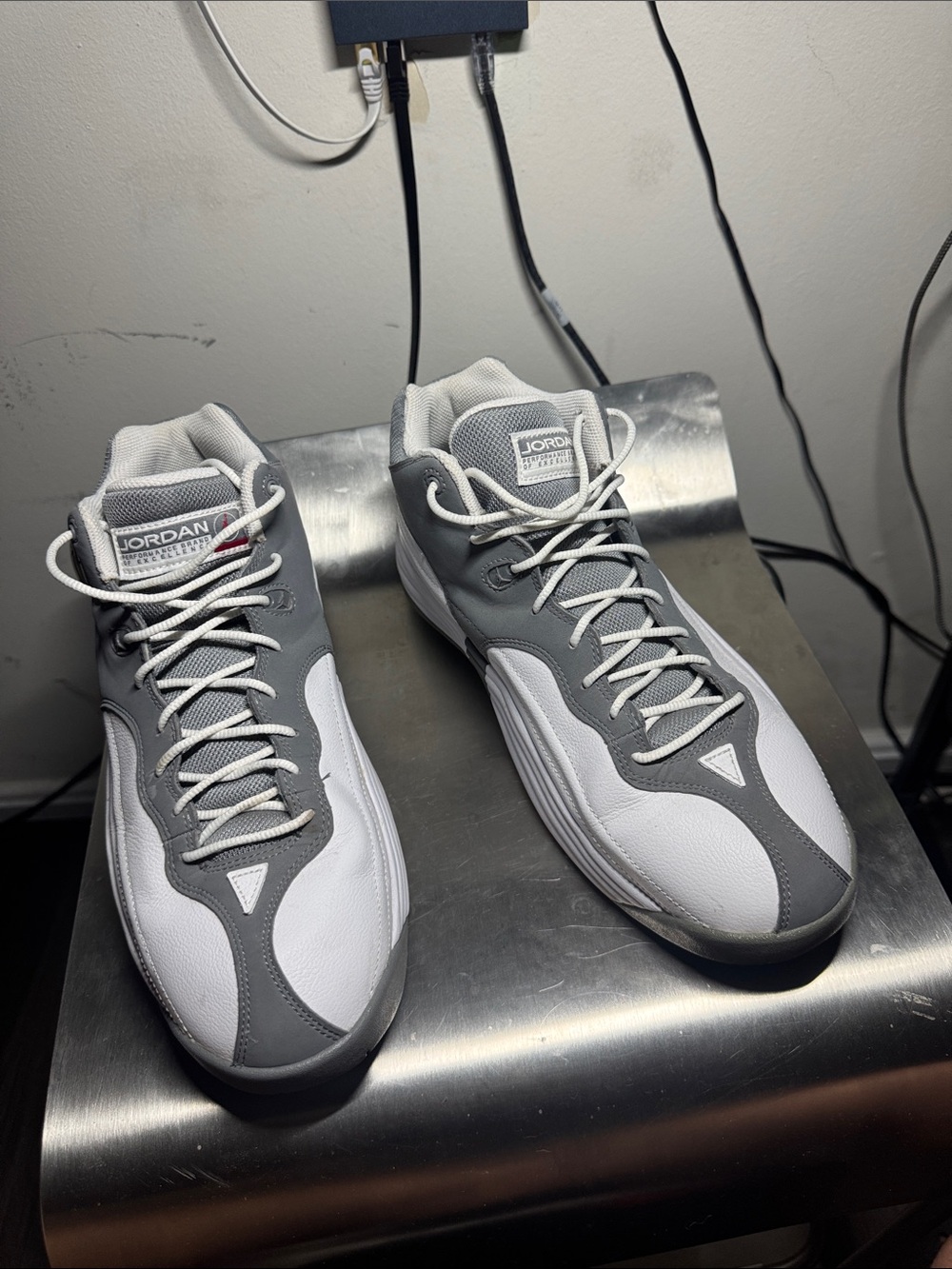 Air Jordan Jumpman Team 1 White & Grey